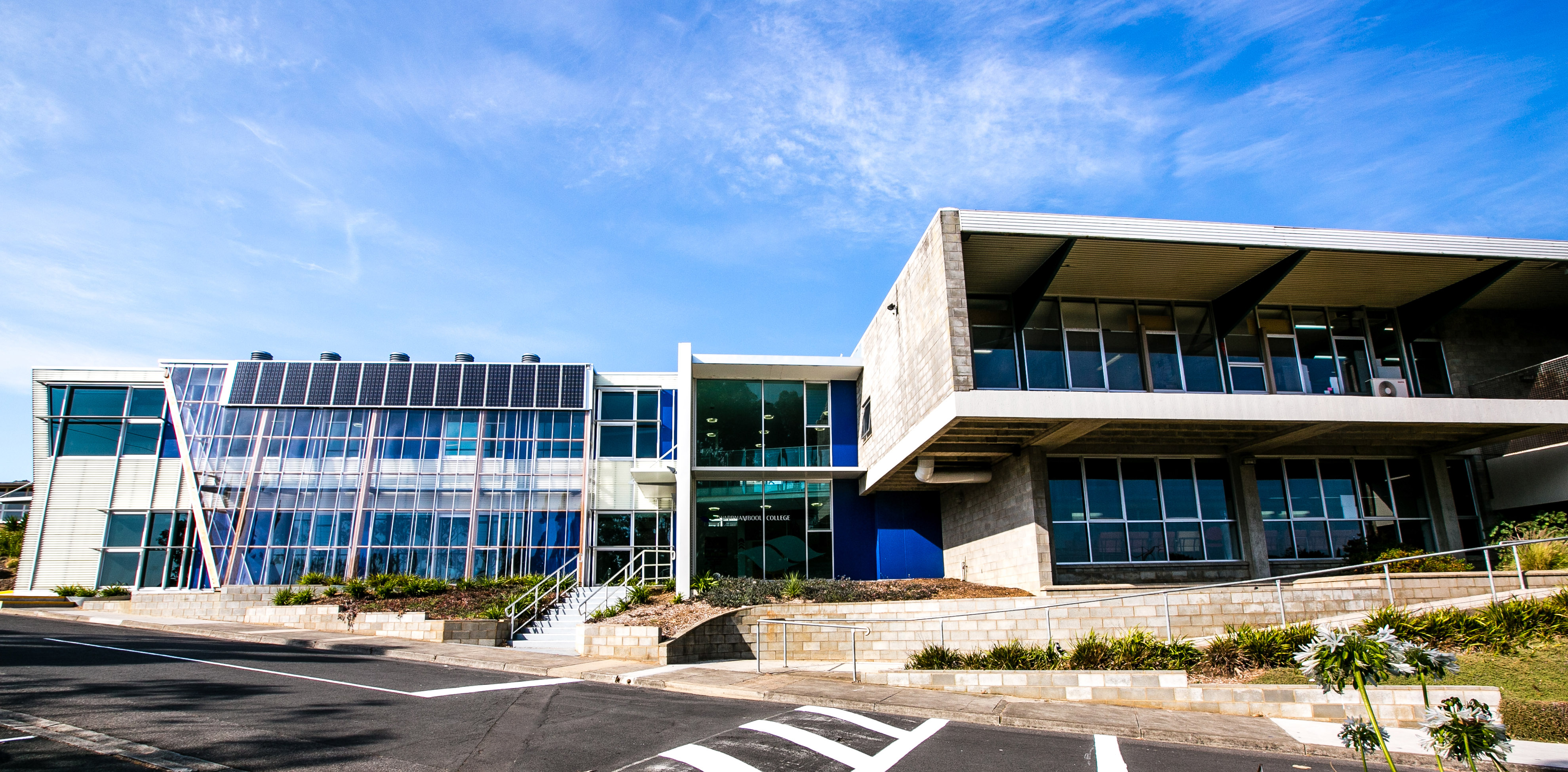 Warrnambool College Science &amp; Language Centre, 2013. Phinc Photography